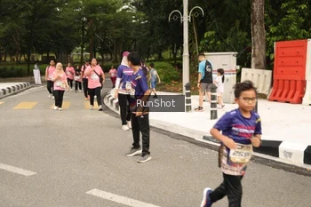 Runner Photo 4265921