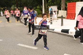 Runner Photo 4265928