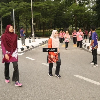 Runner Photo 4265933