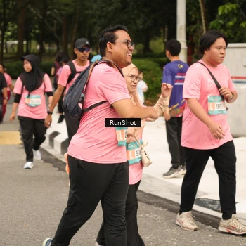 Runner Photo 4265953