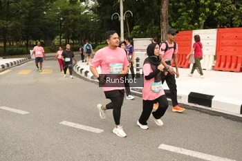 Runner Photo 4265973