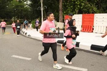 Runner Photo 4265975