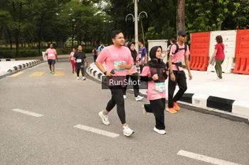 Runner Photo 4265978