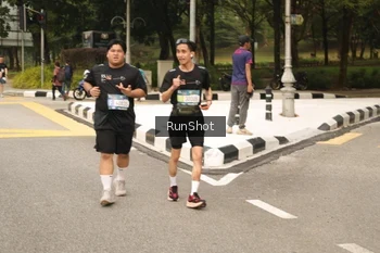 Runner Photo 4265990