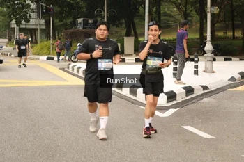 Runner Photo 4265992