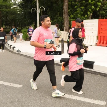 Runner Photo 4265998