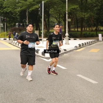 Runner Photo 4266002