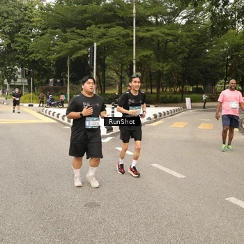 Runner Photo 4266004