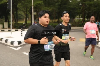 Runner Photo 4266013