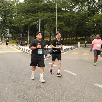 Runner Photo 4266014