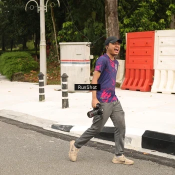 Runner Photo 4266059
