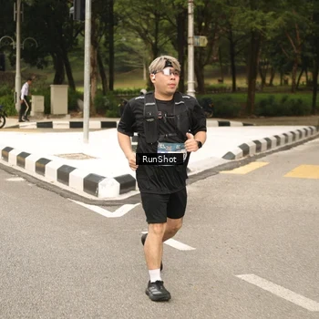 Runner Photo 4266071