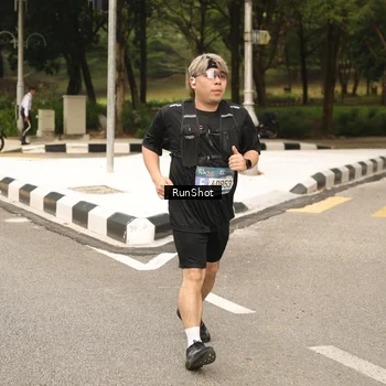 Runner Photo 4266072