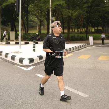 Runner Photo 4266074