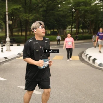 Runner Photo 4266077