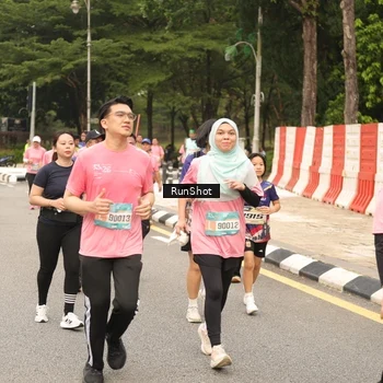 Runner Photo 4266091
