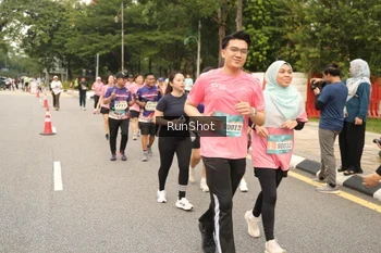 Runner Photo 4266098