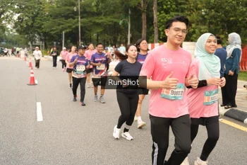 Runner Photo 4266101