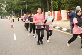 Runner Photo 4266107