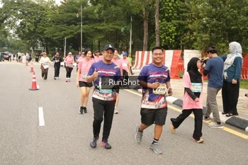 Runner Photo 4266109
