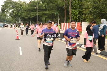 Runner Photo 4266110