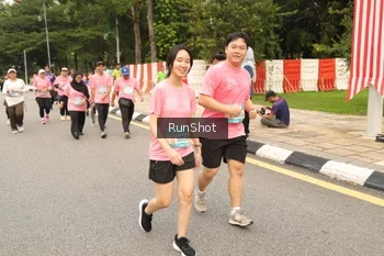 Runner Photo 4266126