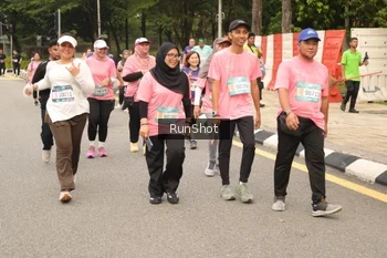 Runner Photo 4266129