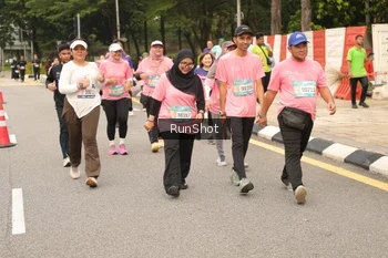 Runner Photo 4266131