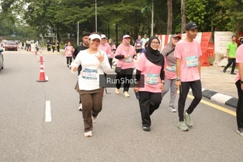 Runner Photo 4266134