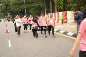 Runner Photo 4266138