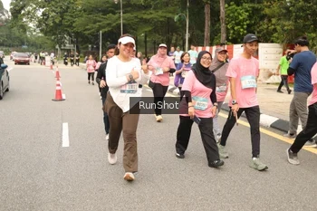 Runner Photo 4266140