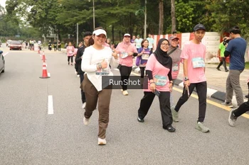 Runner Photo 4266141