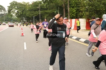 Runner Photo 4266147