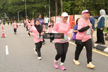 Runner Photo 4266155
