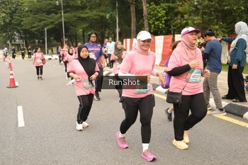 Runner Photo 4266160