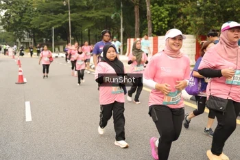 Runner Photo 4266163