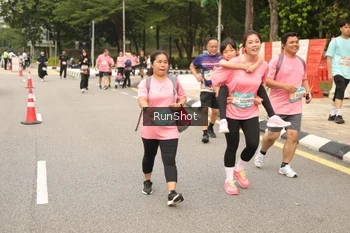 Runner Photo 4266187