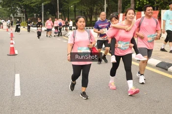 Runner Photo 4266190