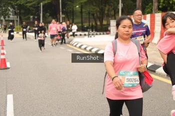 Runner Photo 4266193