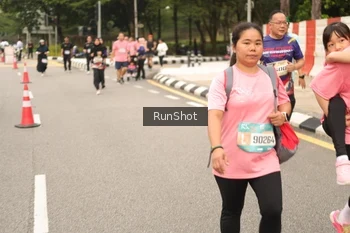 Runner Photo 4266194