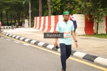 Runner Photo 4266210