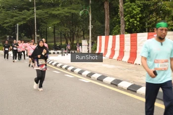 Runner Photo 4266213