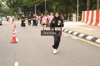 Runner Photo 4266214