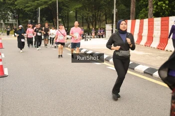 Runner Photo 4266219