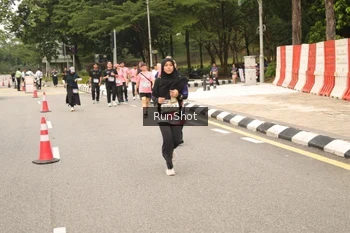 Runner Photo 4266221