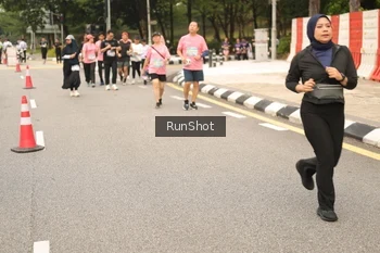 Runner Photo 4266222