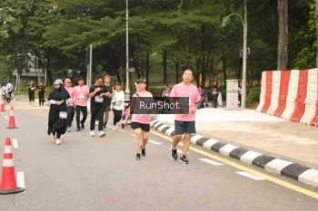 Runner Photo 4266228