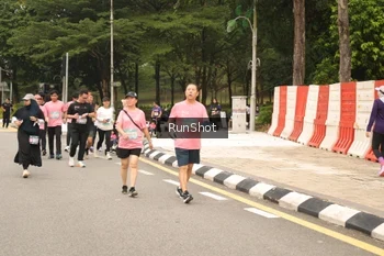 Runner Photo 4266229