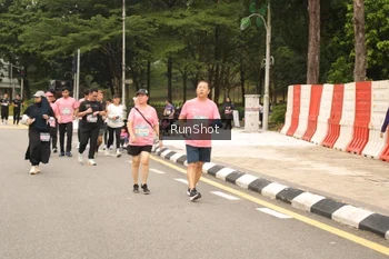 Runner Photo 4266233