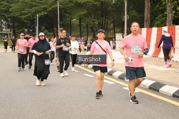 Runner Photo 4266241